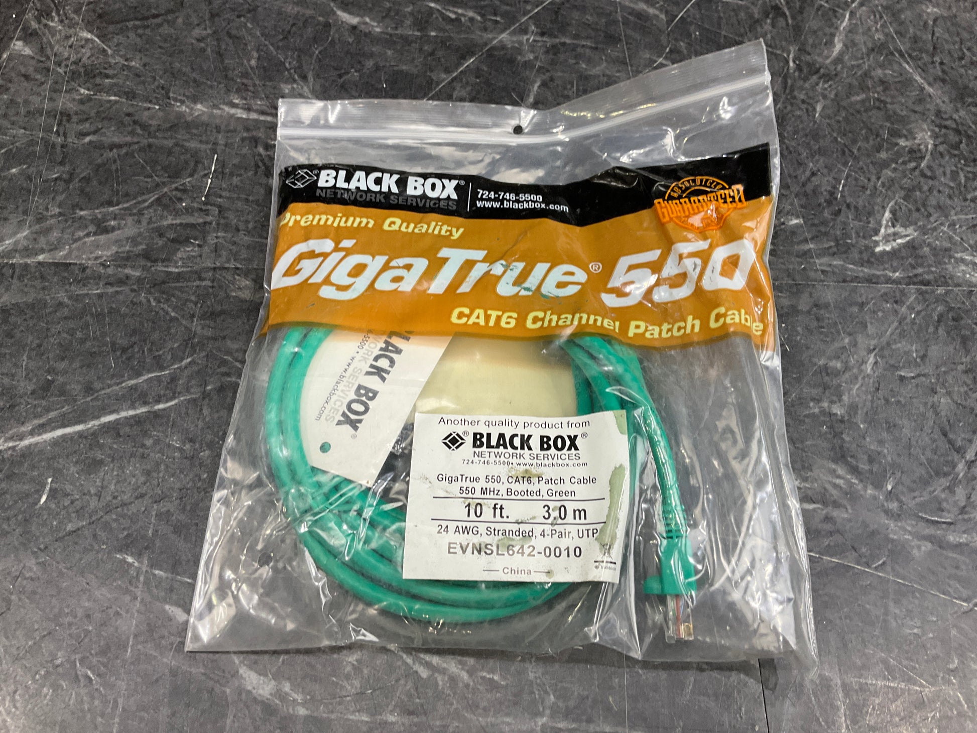 BlackBox-RJ45-CAT-6-Patch-Cable,-Snagless-Molded---10-Feet--green-
