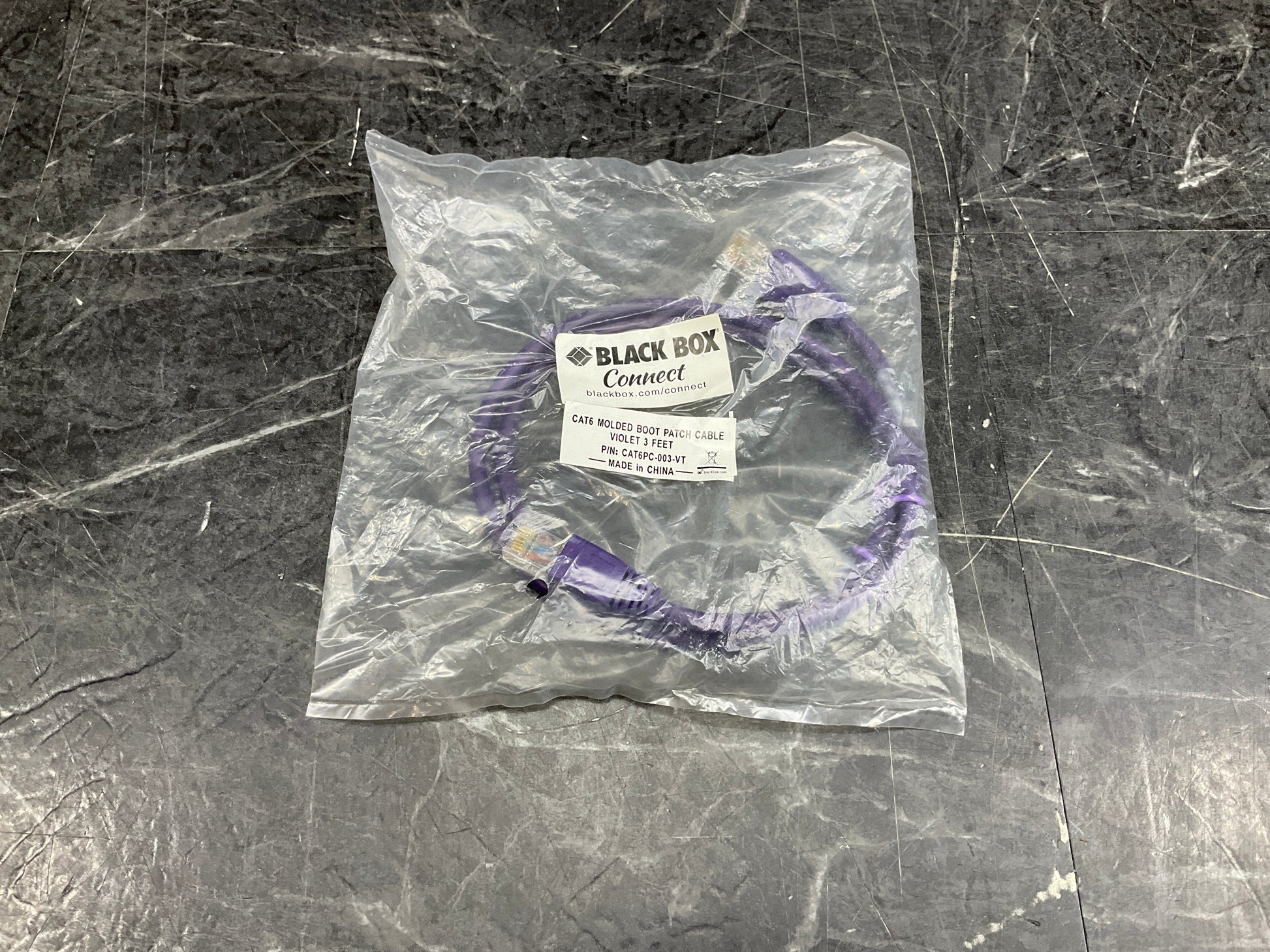 BlackBox-RJ45-CAT-6-Patch-Cable,-Snagless-Molded---3-feet--violet-