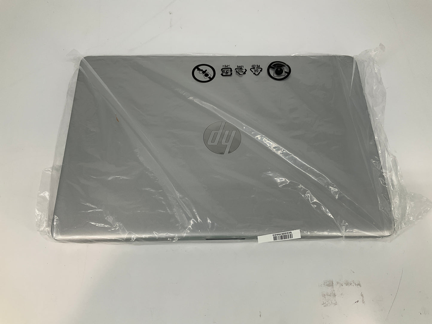 HP-Laptop-15-dy2791wm-i3-1115G4-8GB-256GB-BT5-WiFi6-15-6W-W11H--natural-silver-