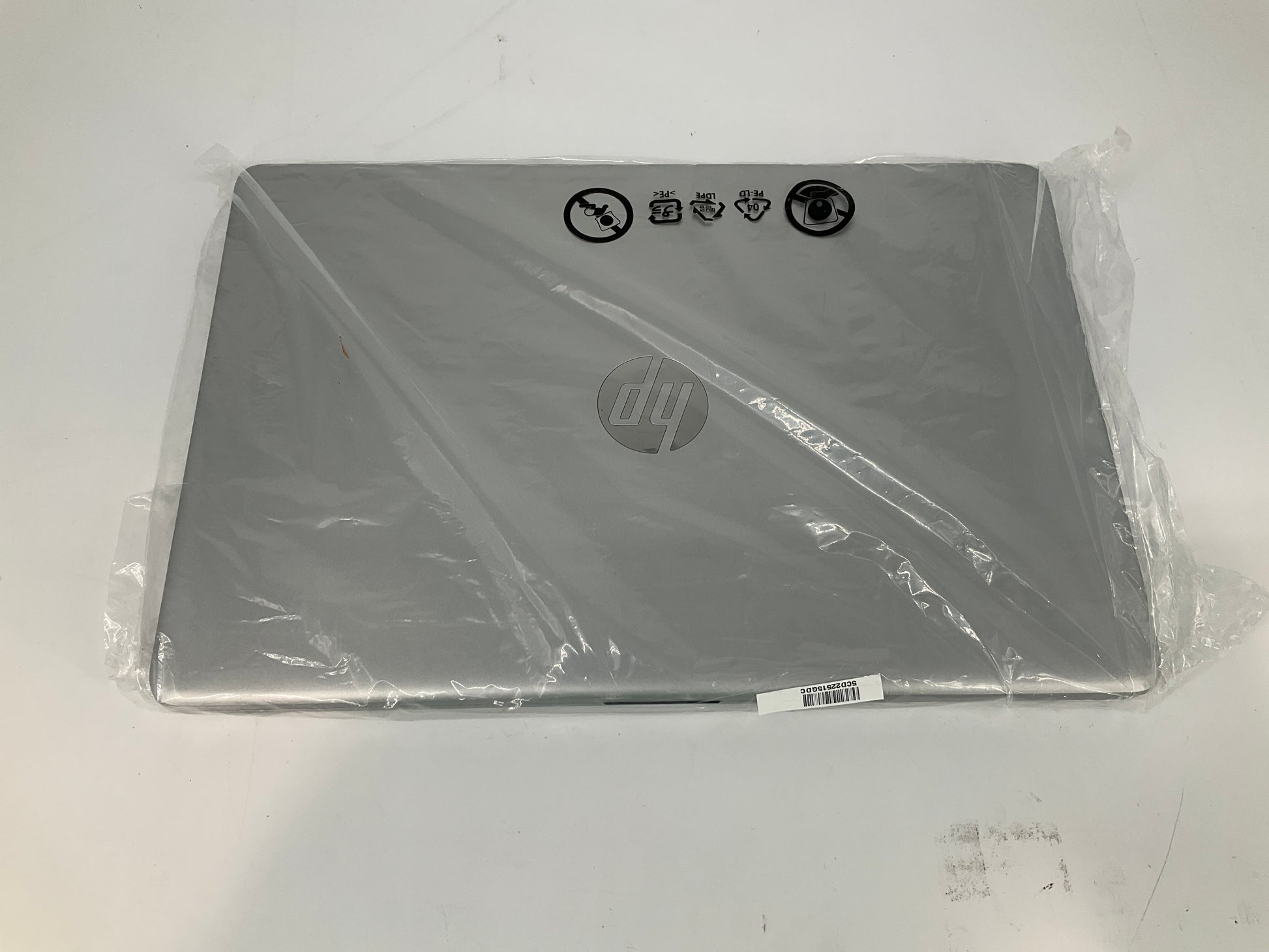 HP-Laptop-15-dy2791wm-i3-1115G4-8GB-256GB-BT5-WiFi6-15-6W-W11H--natural-silver-