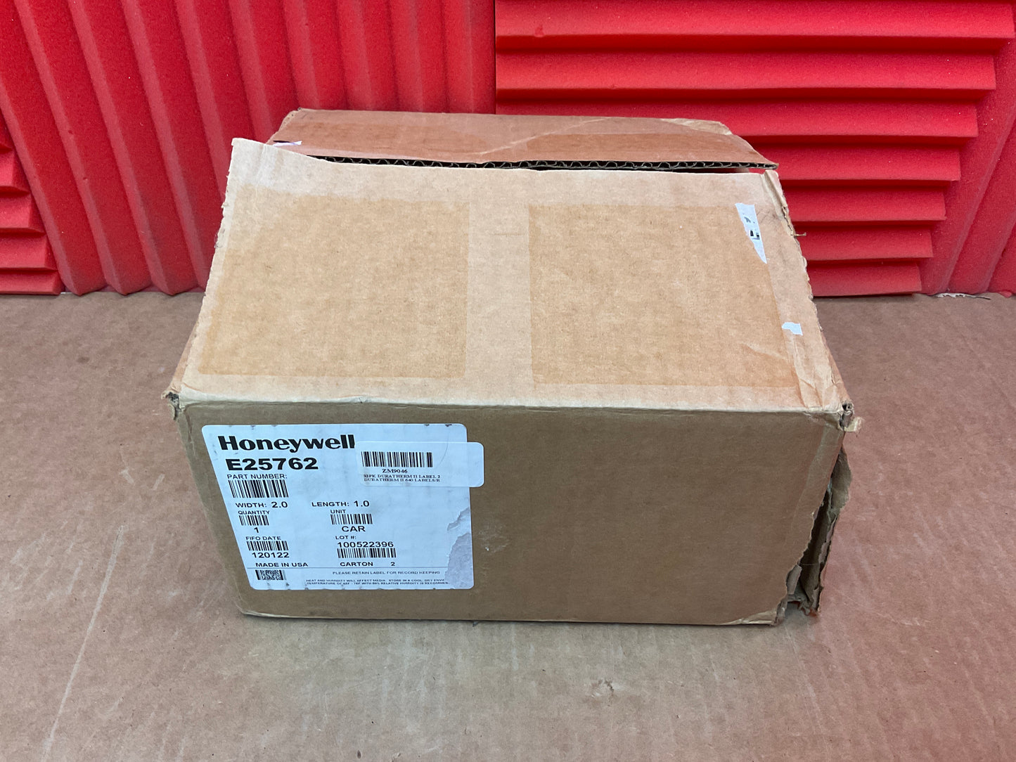 Honeywell-Intermec-Duratherm-II-Thermal-Labels--2-x1-----640-per-roll--32-pack-