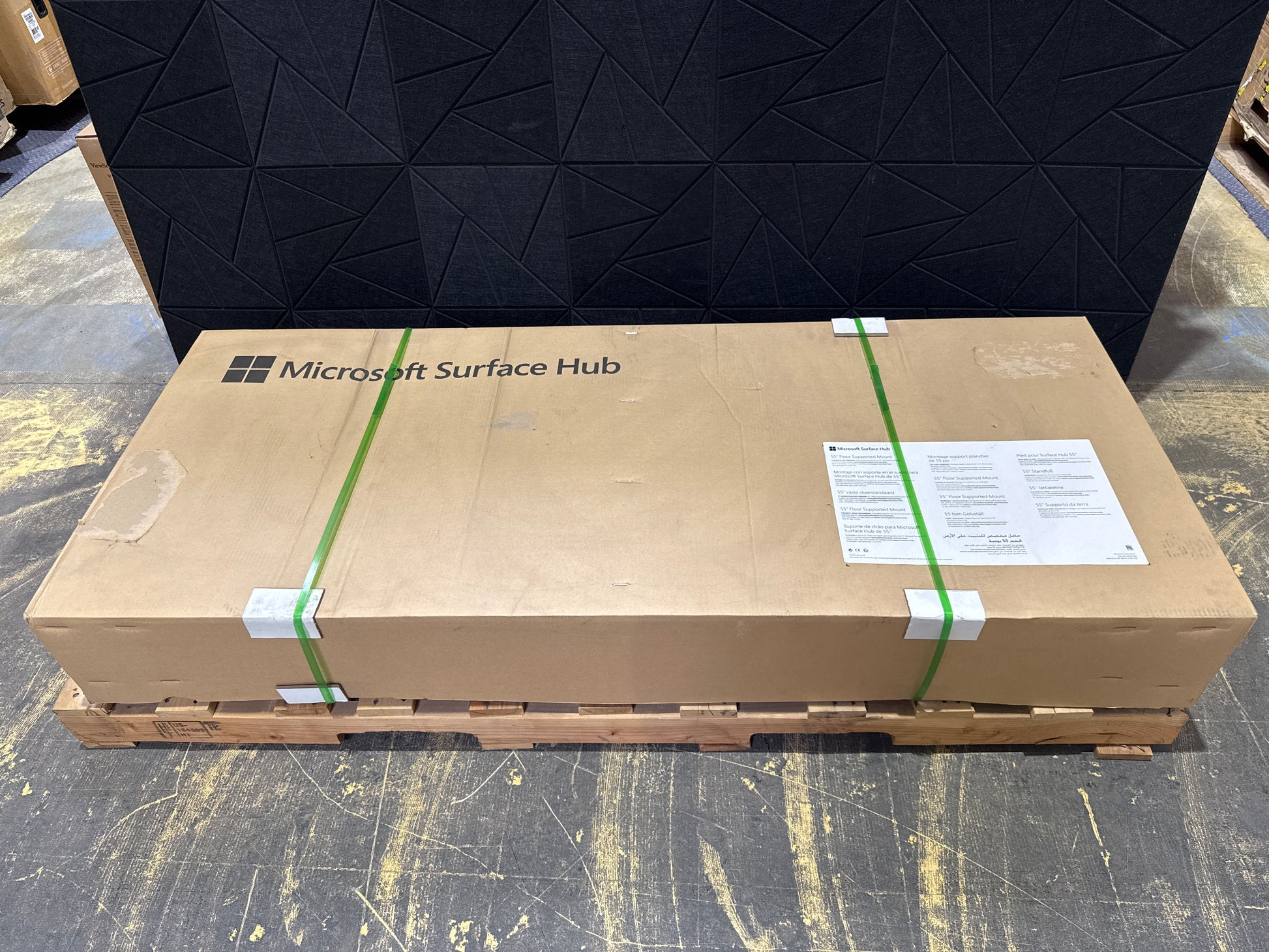 Microsoft-Surface-Hub-Floor-Support-Mount--55--
