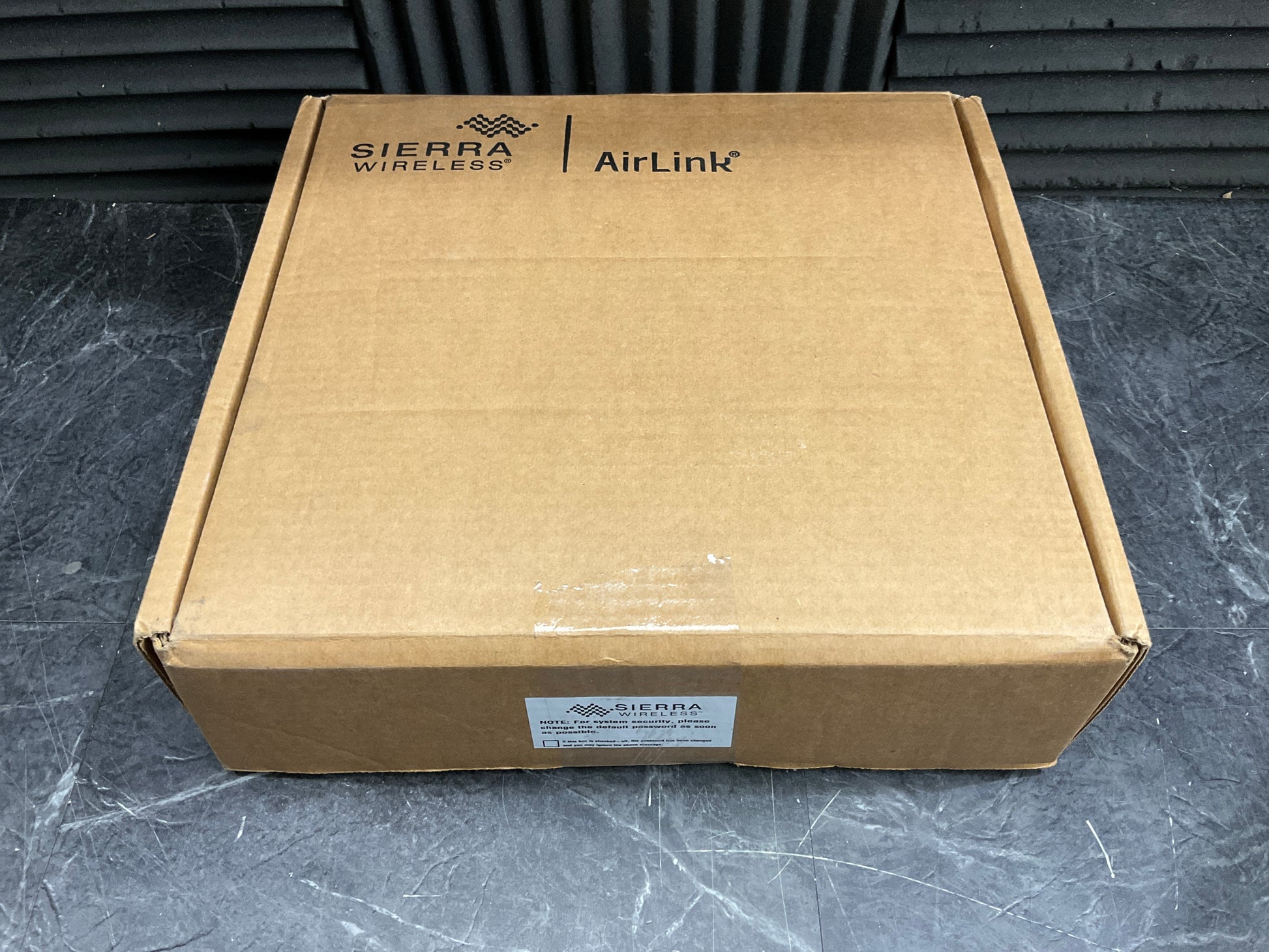 Sierra-Wireless-AirLink-XR80-5G-Router--AirLink-Premium-