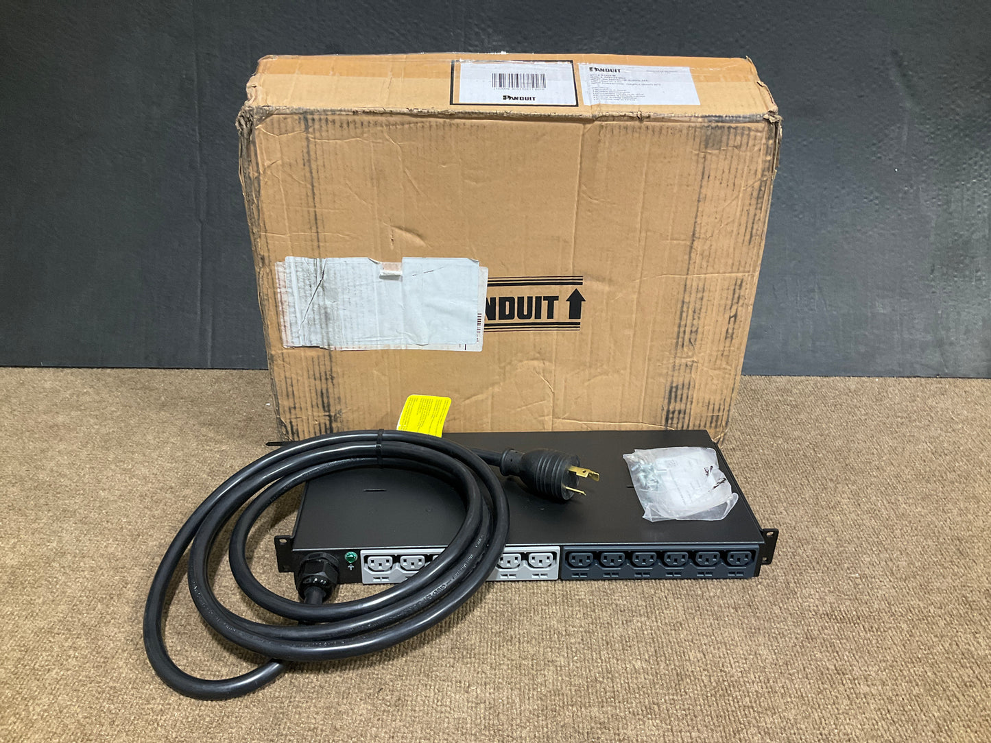Panduit-Basic-PDU--208v-