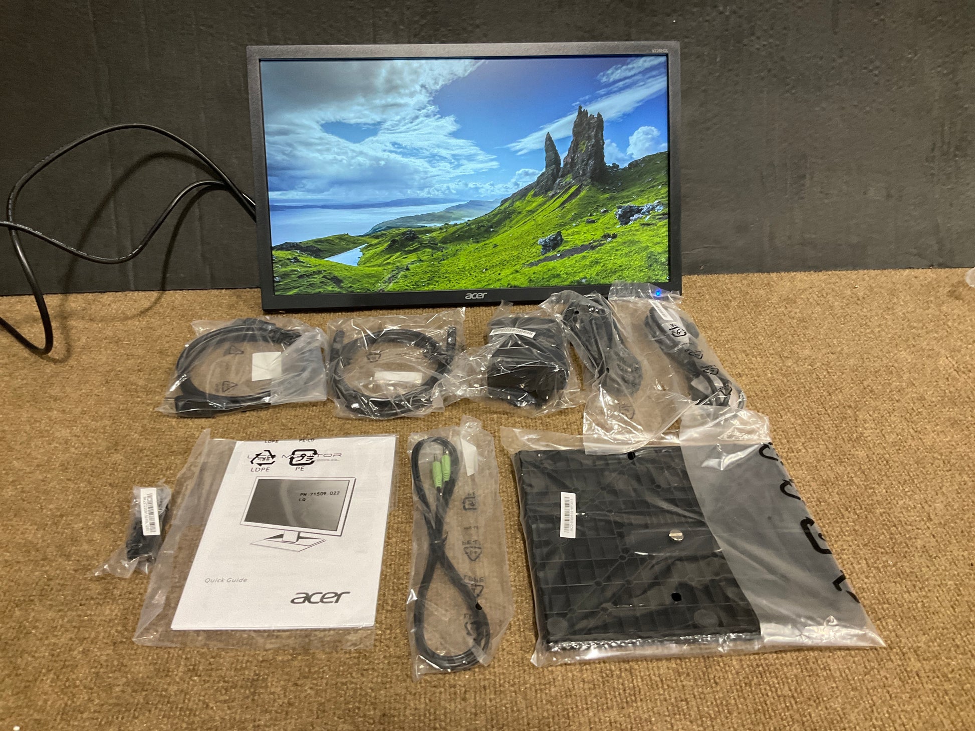 Acer-V226HQL-21-5--LED-LCD-Monitor--1080p-