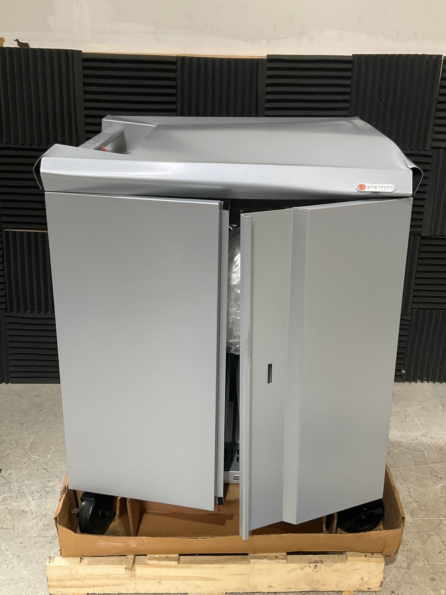 Bretford-Cube-Cart-32--platinum-