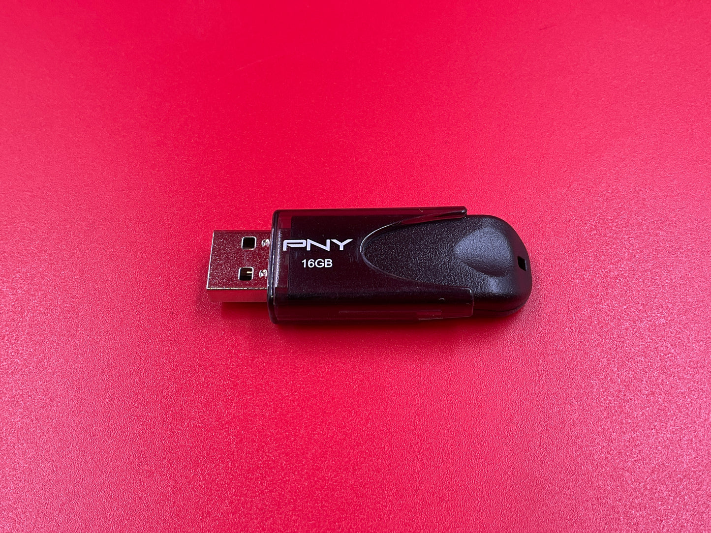 PNY-Attache-16GB-USB2-Flash-Drive