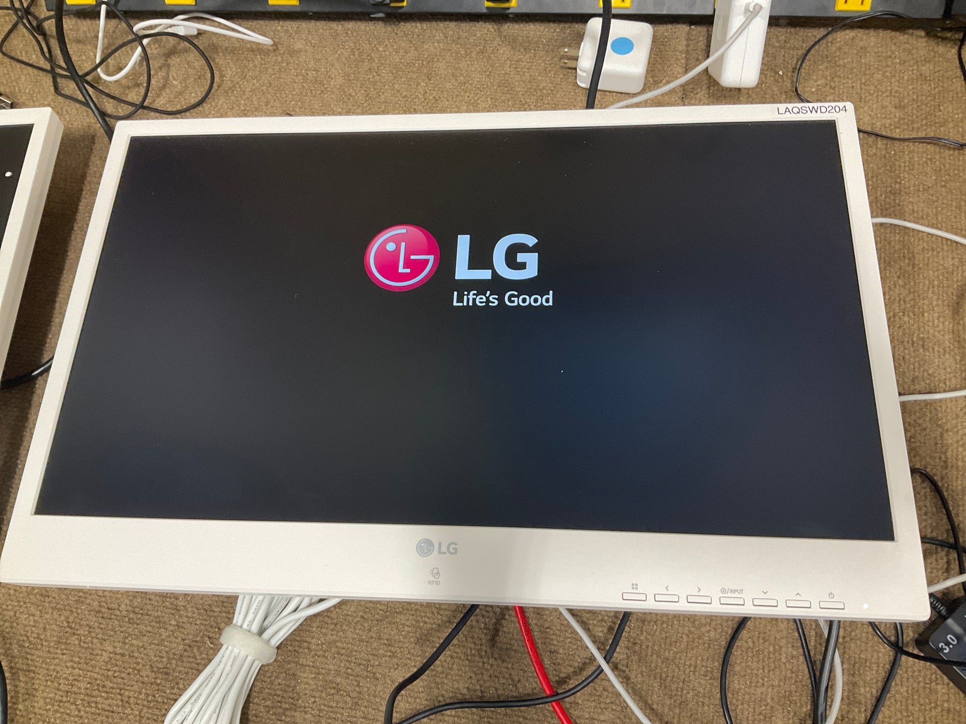 LG-AiO-Thin-Client-J4105-4GB-16GB-BT5-WiFiAC-23-8F