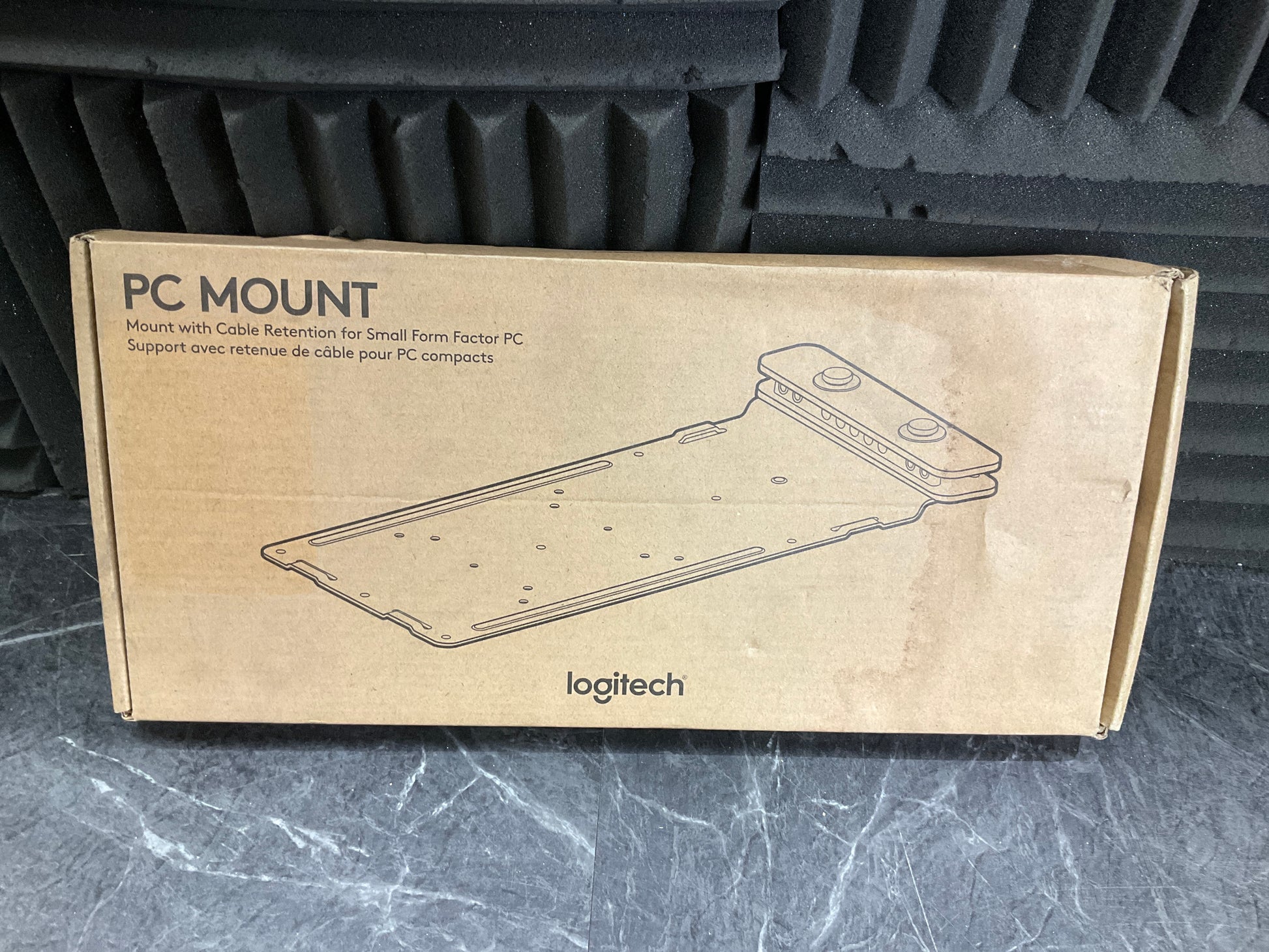 Logitech-Compute-Mount