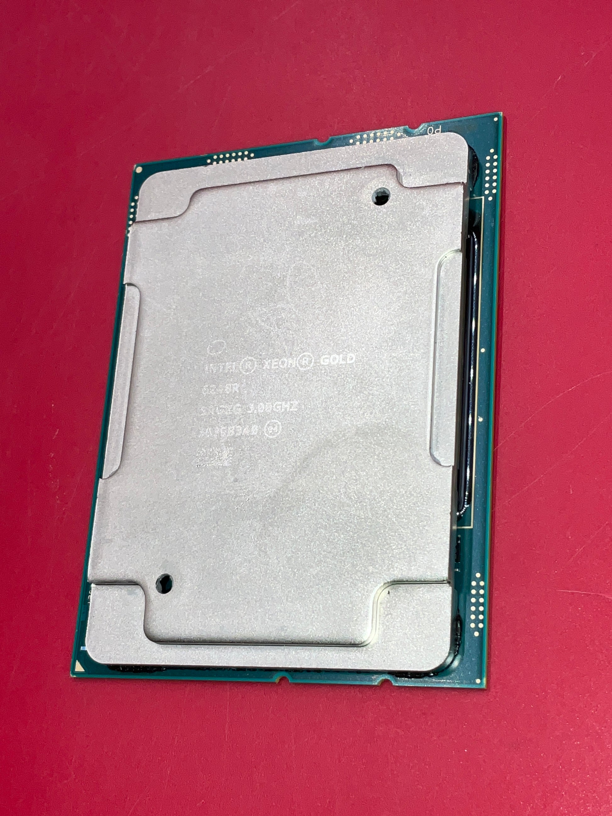 Intel-Xeon-Gold-6248R-3-0Ghz--35-75MB-Cache--Twenty-Four-Core-Processor