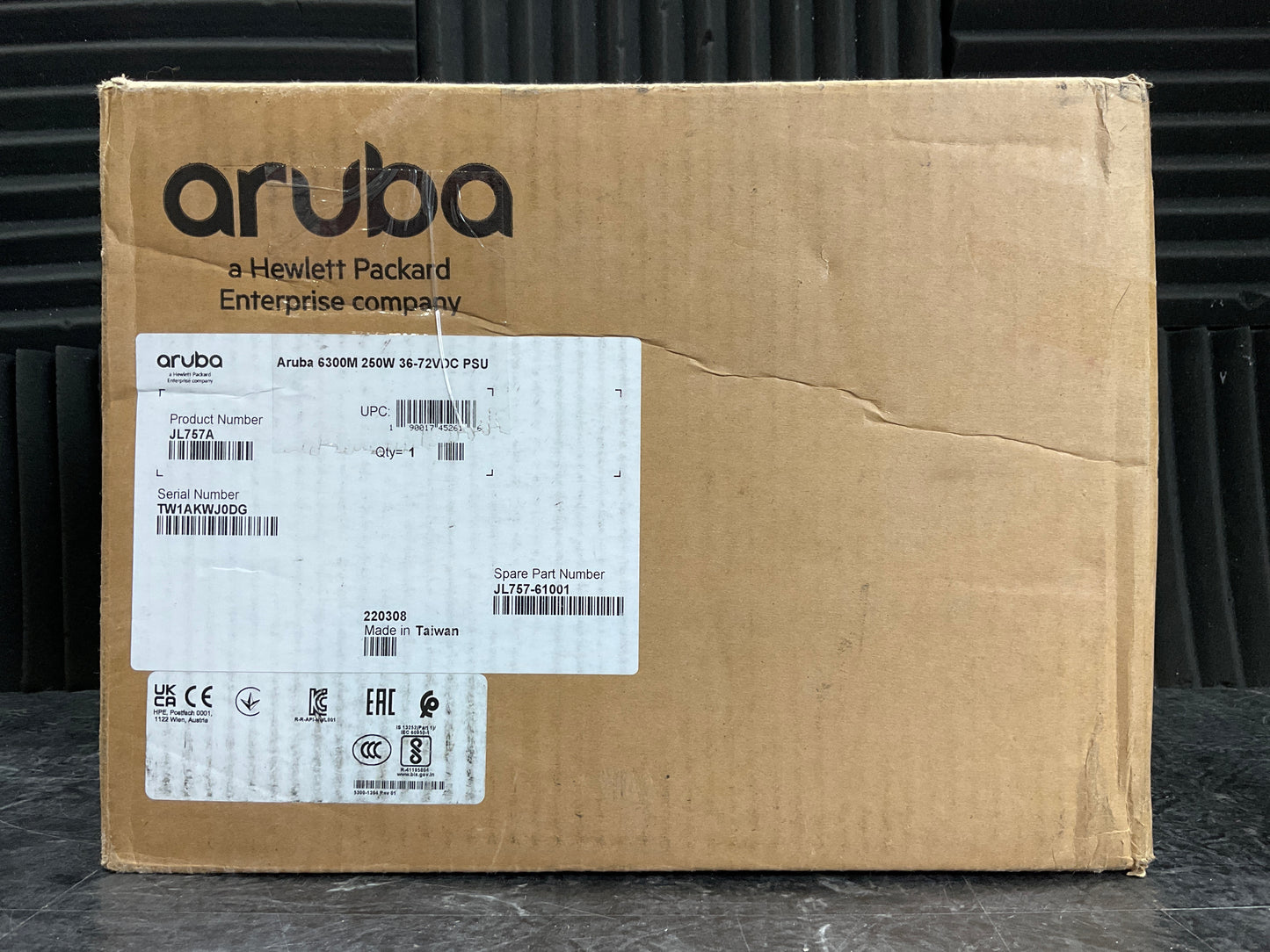 HPE-Aruba-250-watt-Redundant-DC-Power-Supply--6400-