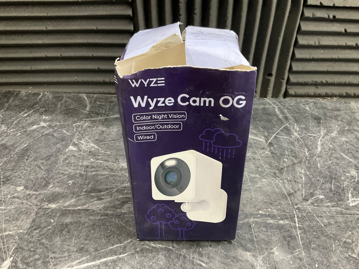 Wyze-Wired-Night-Vision-Camera-with-Spotlight--1080p-