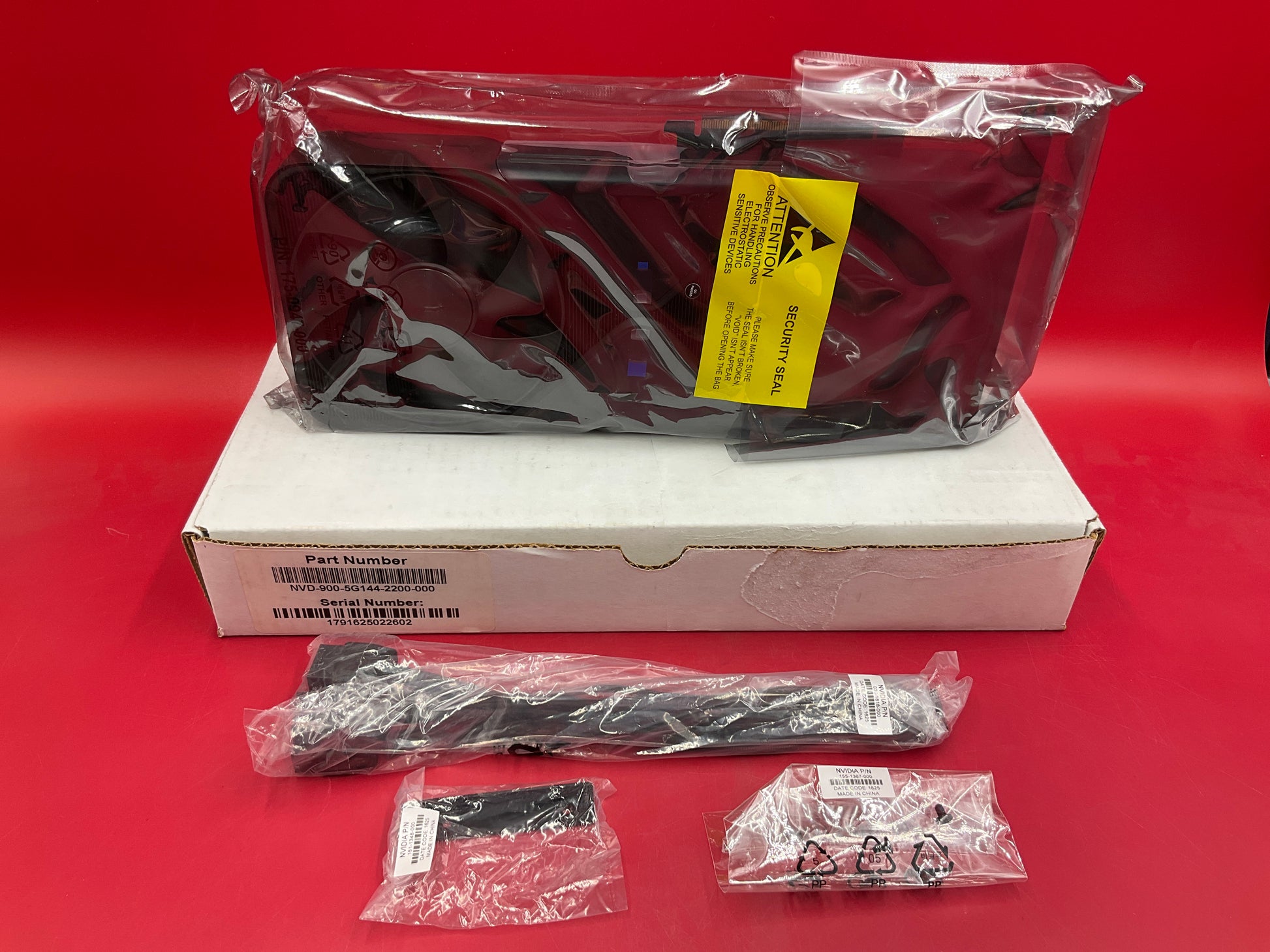 Nvidia-RTX-Pro-6000-Blackwell-Workstation-Edition-96GB-GDDR7-4x-DisplayPort2-1b-PCI-E5x16-Video-Card