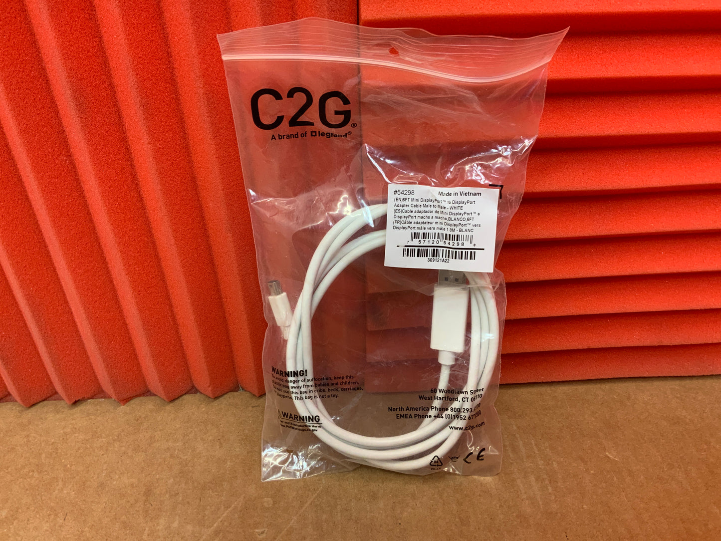 Cables-to-Go-Mini-DisplayPort-to-DisplayPort-Adapter