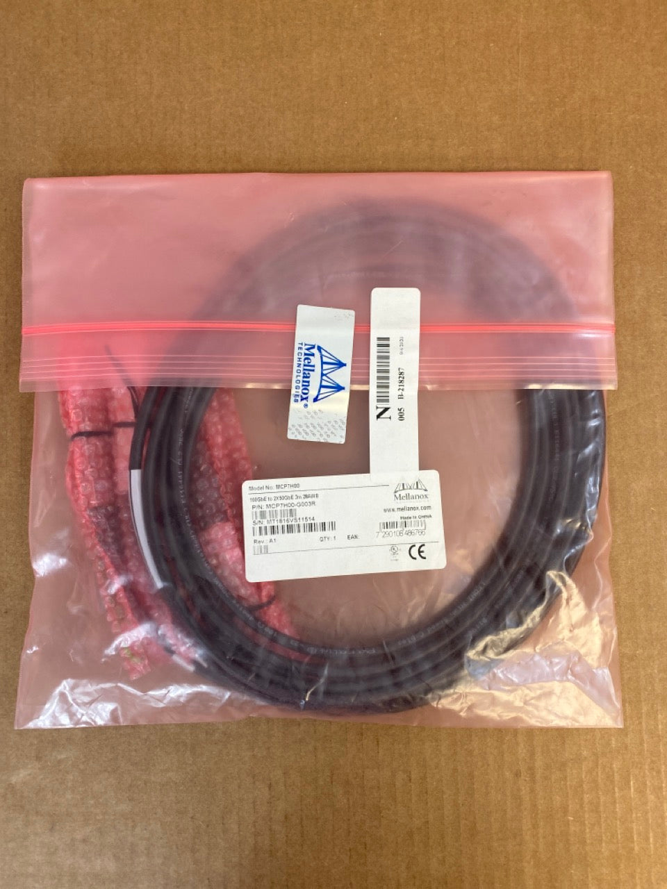 Mellanox-LinkX-100-Gigabit-QSFP28-to-QSFP28-Cable--10-feet-