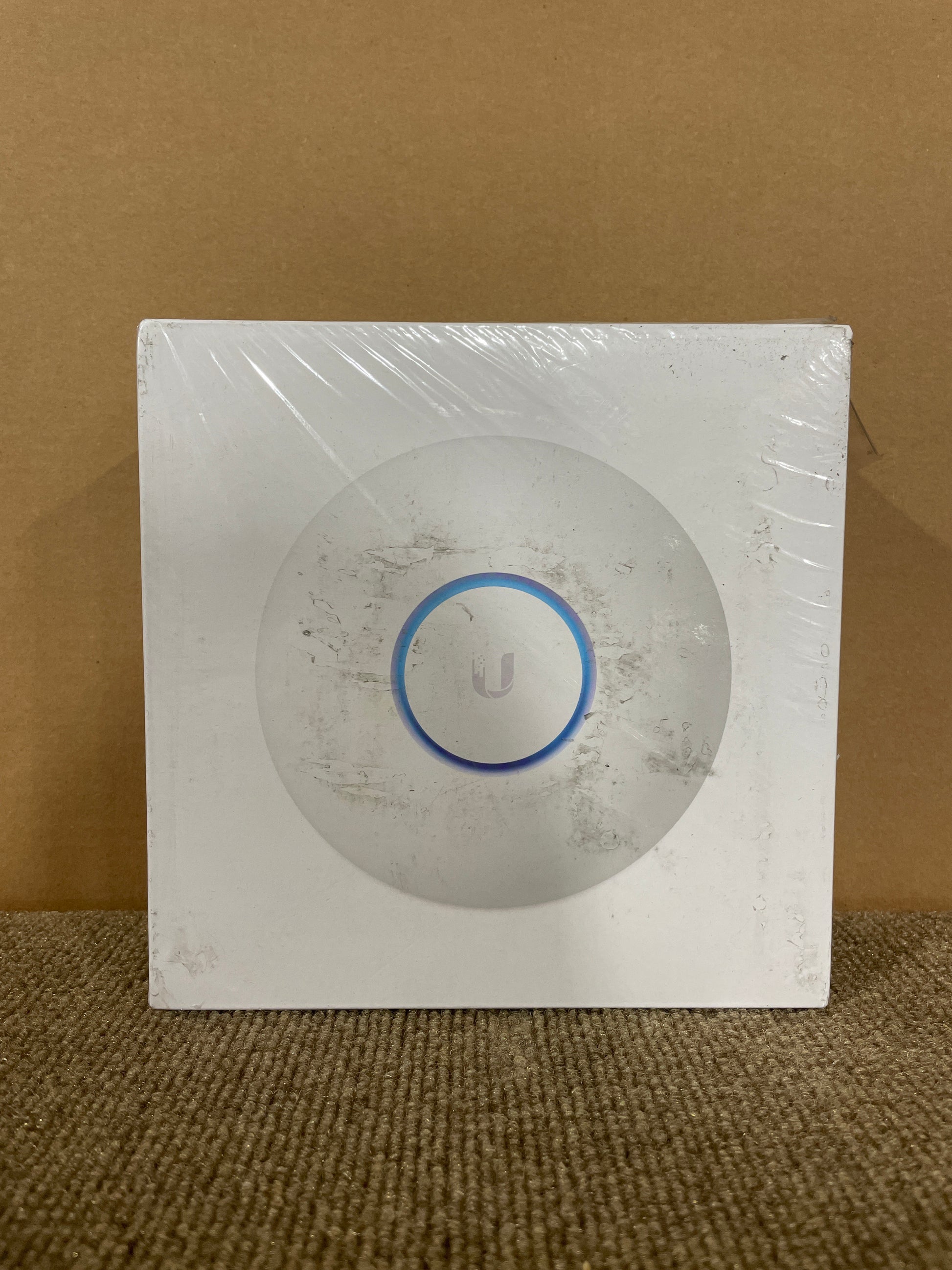 Ubiquiti-UniFi-Wave2-802-11ac-Compact-Wireless-LAN-Access-Point