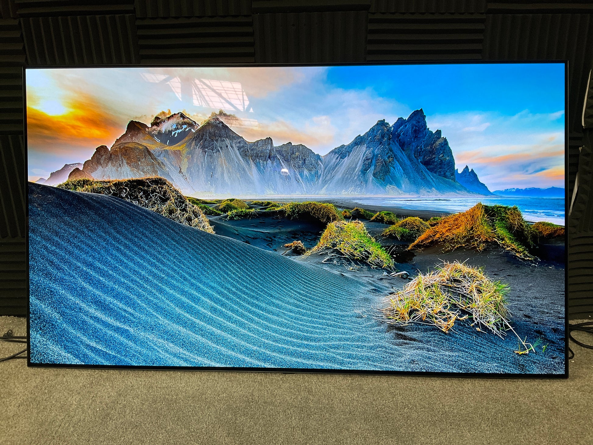 LG-65--OLED-TV--4K---2021-