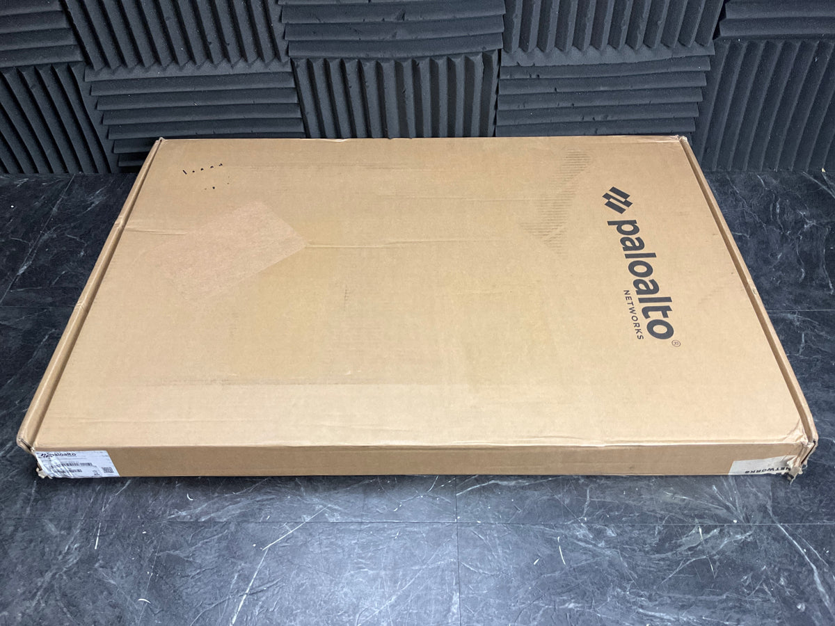 Palo-Alto-Networks-4-Post-Rack-Mount-Kit