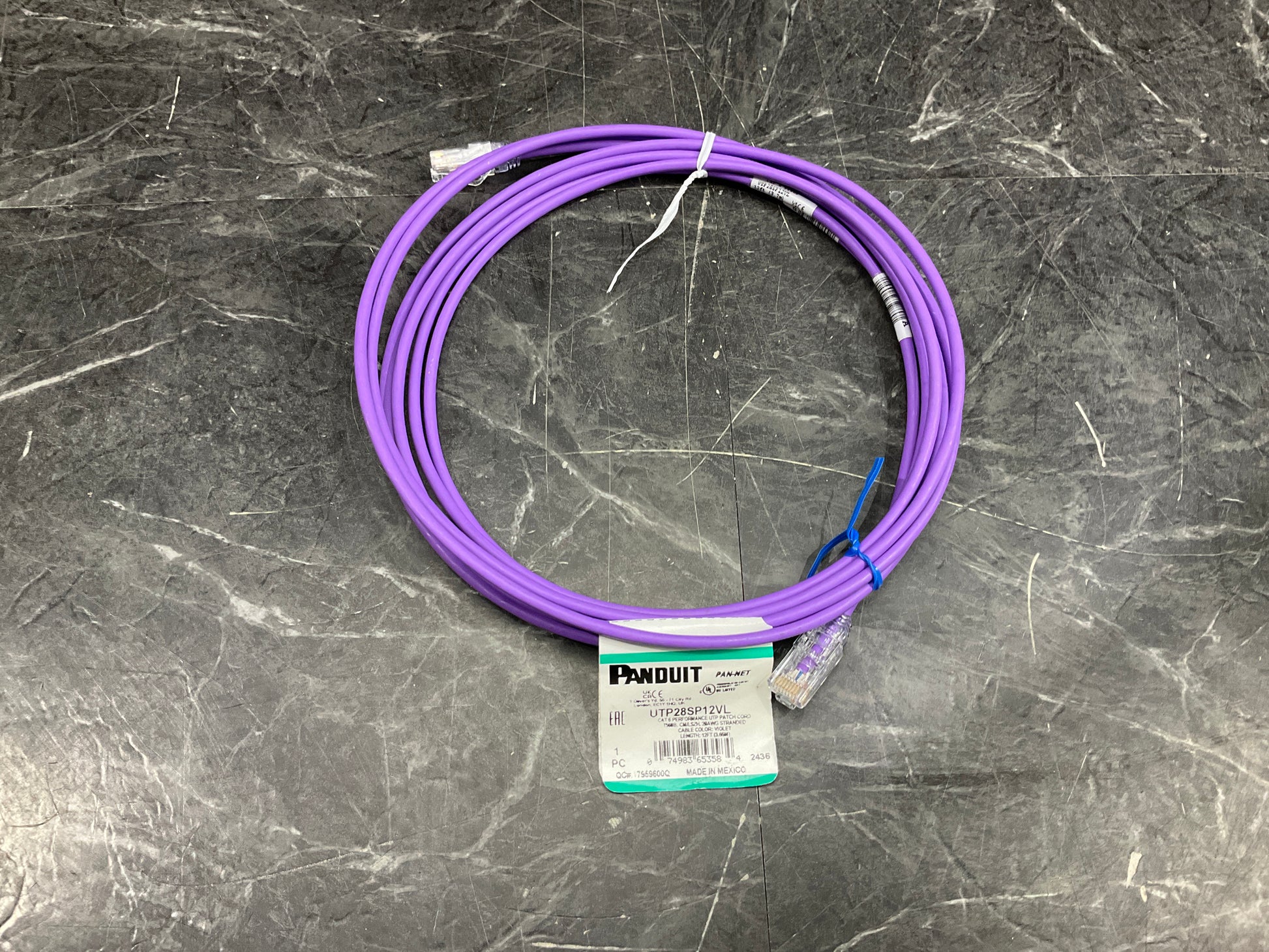 Panduit-CAT-6-Booted,-Snagless-Patch-Cable---12-feet--violet-