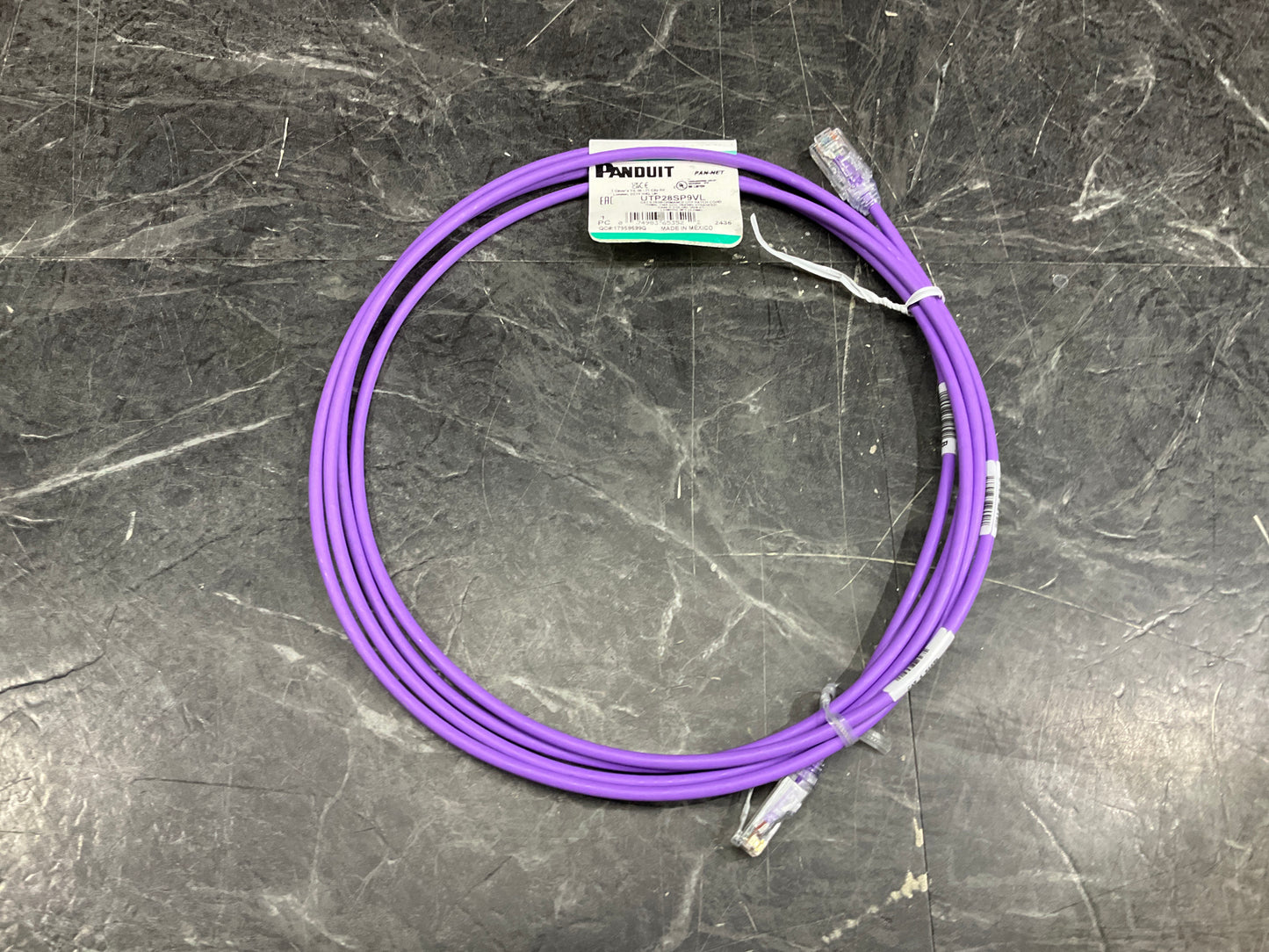 Panduit-CAT-6-Booted,-Snagless-Patch-Cable---9-feet--violet-