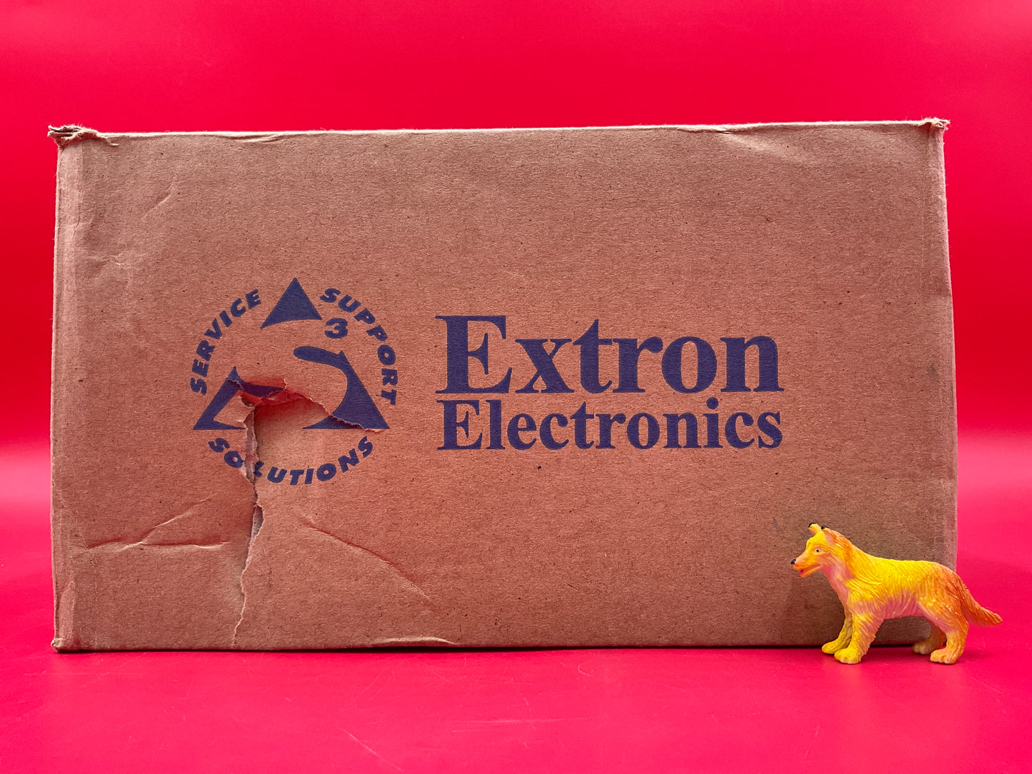 Extron-Universal-Projector-Mounting-Bracket
