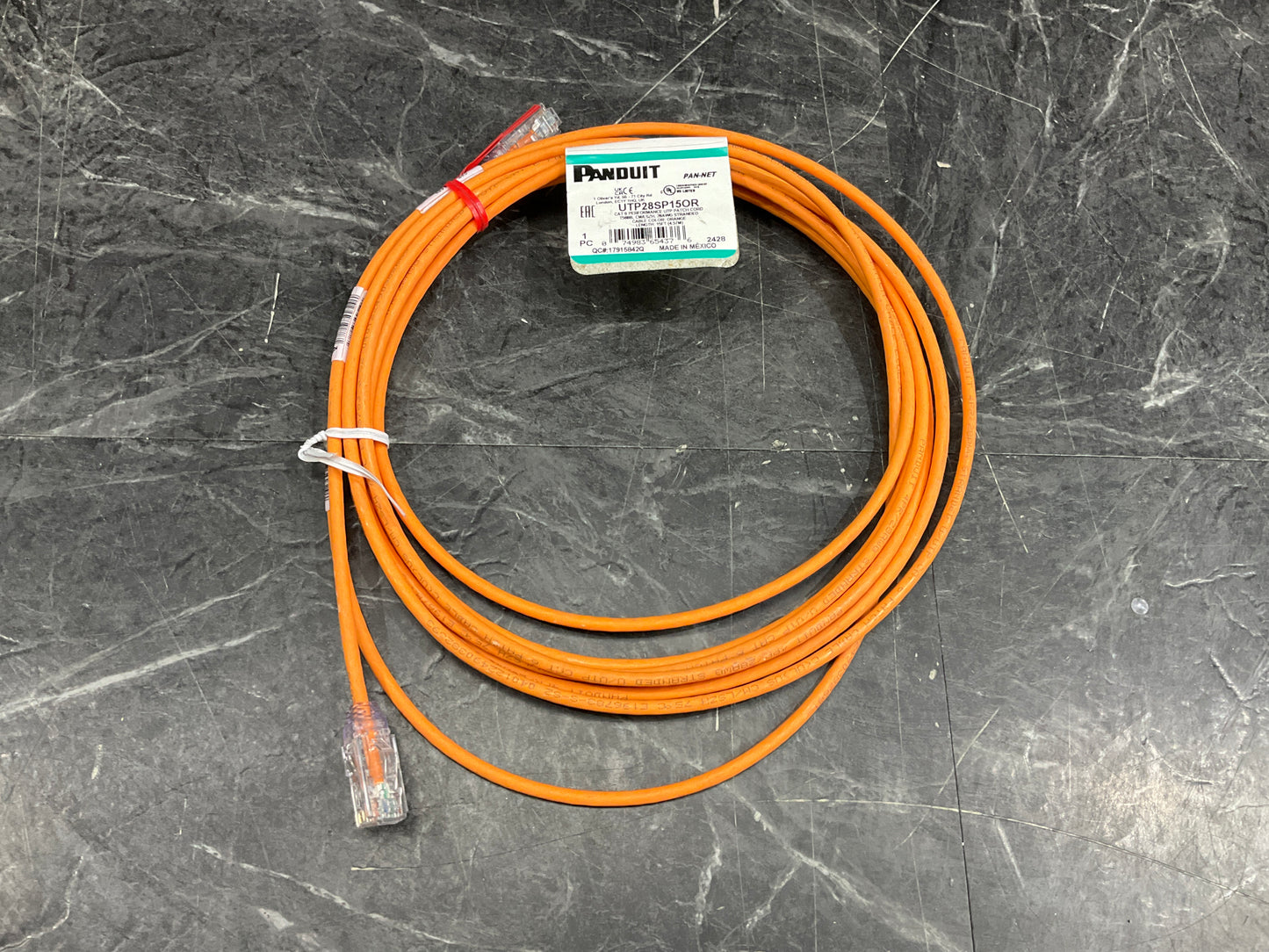 Panduit-CAT-6-Booted,-Snagless-Patch-Cable---15-feet--orange-
