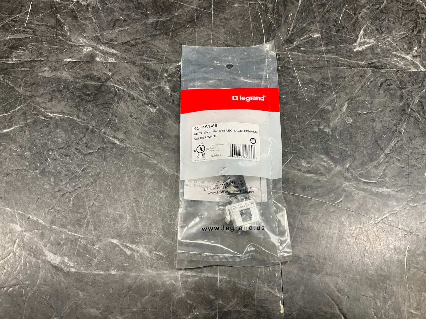 Legrand-Keystone-0-25--Stereo-Jack--cloud-white-