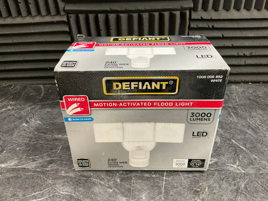 Defiant-Motion-Activated-LED-Floodlight--White-