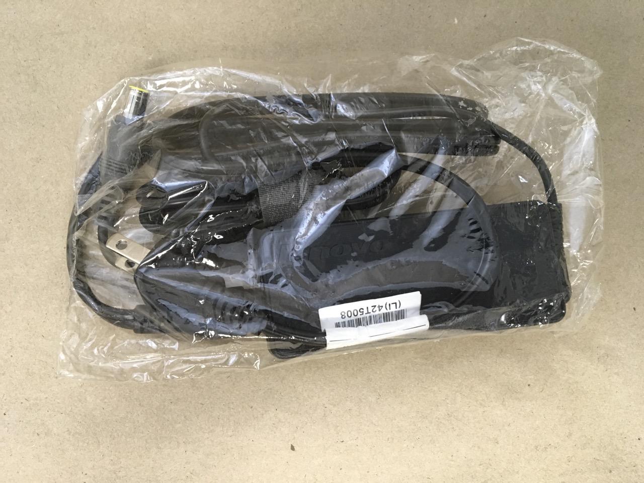 Lenovo-ThinkPad-AC-Adapter--65-watt-